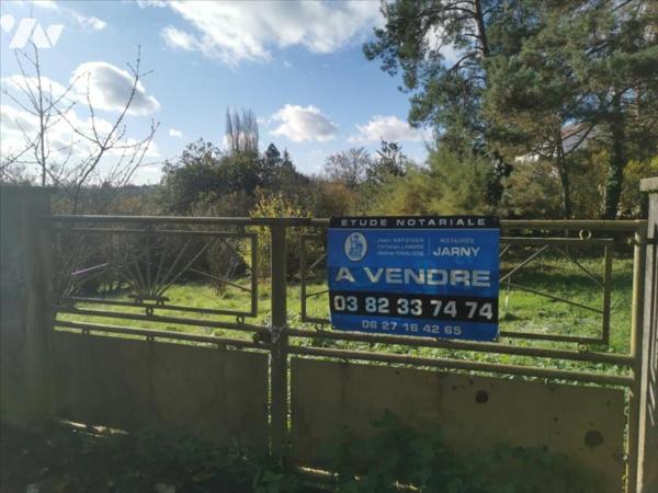 Ensemble Immobilier : MAISON + annexes + terrains