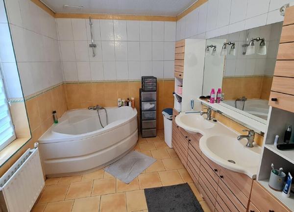 Maison à louer  5 pièces • 95 m2 Tourcoing
