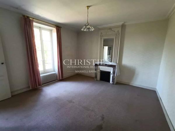 A vendre propriété de charme du XIXème siècle aux portes de Bordeaux