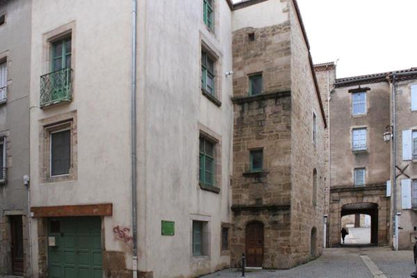 Langogne Maison de 133 m² de surface utile avec garage et atelier