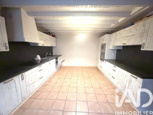 Maison à vendre 5 pièces 126 m² Roches-sur-Marne