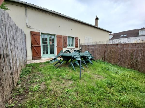 Longpont-sur-Orge (91310) DUPLEX - 43.80 m2 utiles - 2 PIECES + jardin + parking