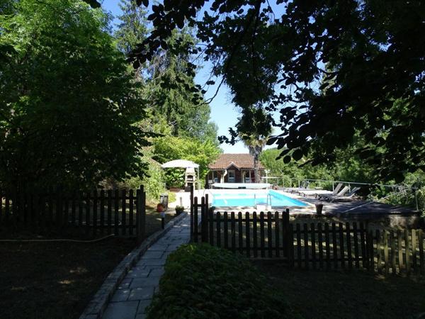 Maison Thenon 7 pièce(s) 167 m2