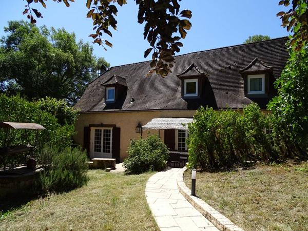 Maison Thenon 7 pièce(s) 167 m2