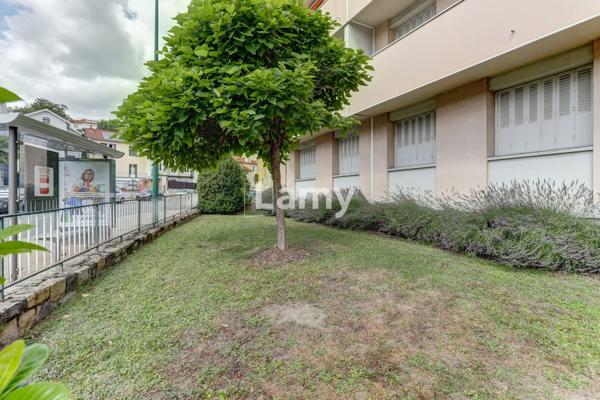 Appartement, parking intérieur