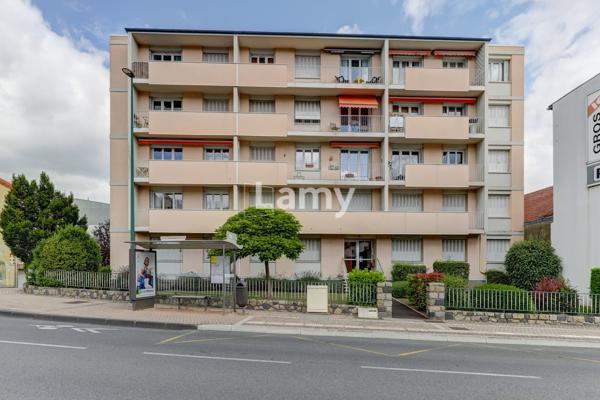 Appartement, parking intérieur
