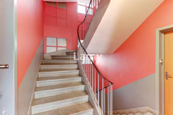 Appartement, parking intérieur