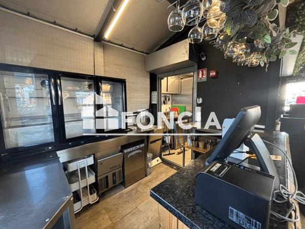 Location Local commercial 1 pièce 40.6 m² - LES TOURRADES Mandelieu 06210