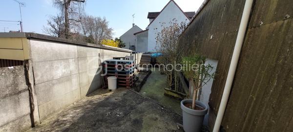 Local de stockage de 140 m²