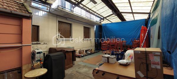 Local de stockage de 140 m²