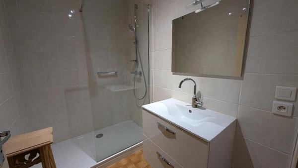 Exclusivité - Maison T3 de PLAIN PIED + Combles aménageables - 2 chambres + garage, TERRASSE et jardinet - opportunité à saisir à BRIVE OUEST !