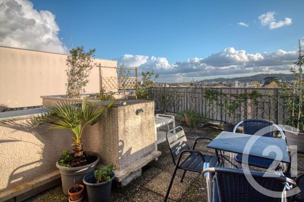 Appartement F4 à vendre  4 pièces - 82,80 m2 ERMONT - 95