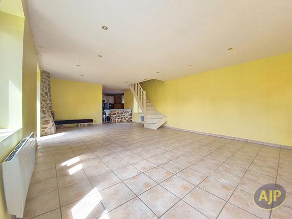 Vente maison La Chaize Le Vicomte : 227 000 € - AJP Immobilier La Roche-sur-Yon