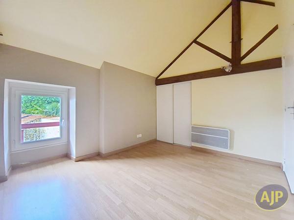 Vente maison La Chaize Le Vicomte : 227 000 € - AJP Immobilier La Roche-sur-Yon