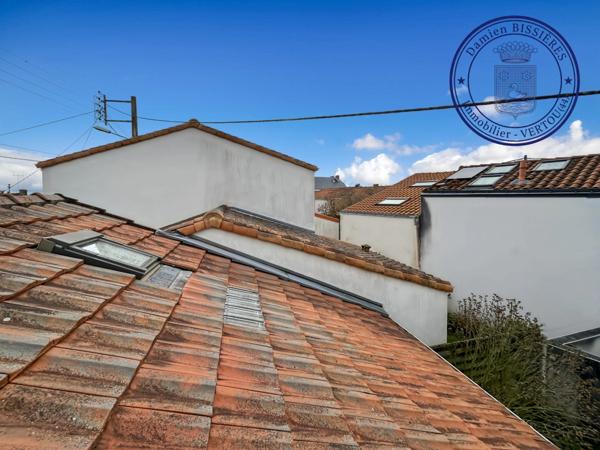 🏡 Vue Église Saint-Martin : Maison de ville avec jardin et accord pour surélévation - Rénovation "Zéro carbone"