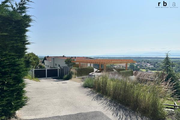 Grilly (01220) Maison de prestige avec vue panoramique