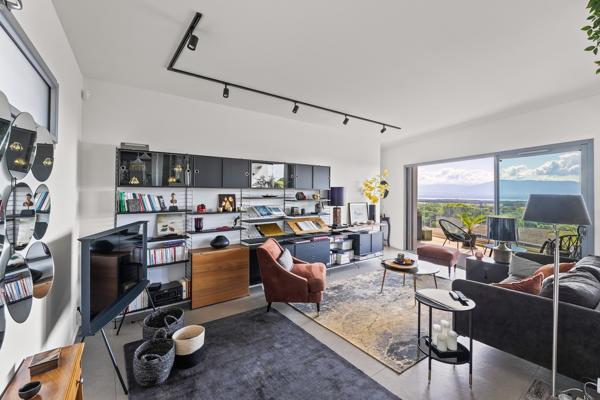 Grilly (01220) Maison de prestige avec vue panoramique