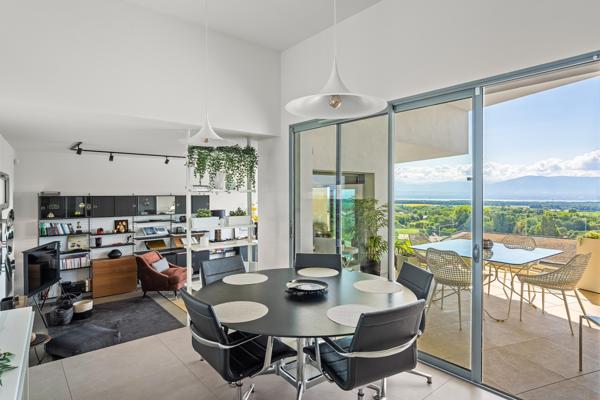 Grilly (01220) Maison de prestige avec vue panoramique