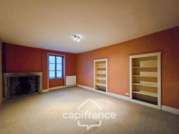 URZY – Maison de village pleine de charme – 133 m² – Cour – Potentiel locatif ou professionnel