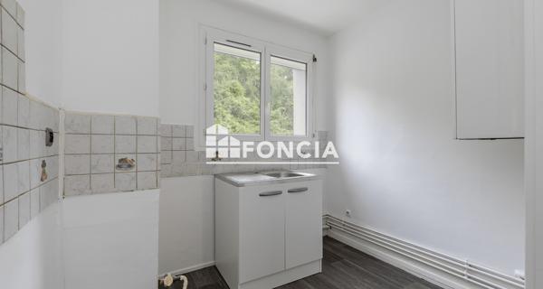 À vendre Appartement 4 pièces 68 m² - Petit-couronne 76650