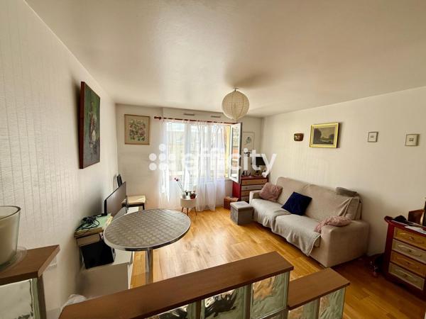 Appartement
         2 pièces
        - 47 m² Exclusivité 100 700 € *