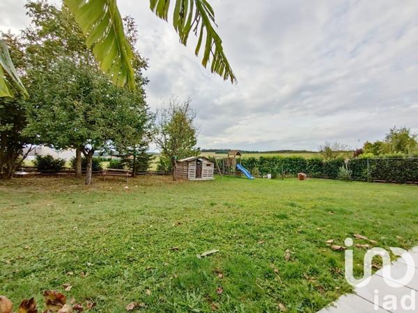 Maison de village 4 pièces de 88 m² à Thorigny-sur-Oreuse (89260)