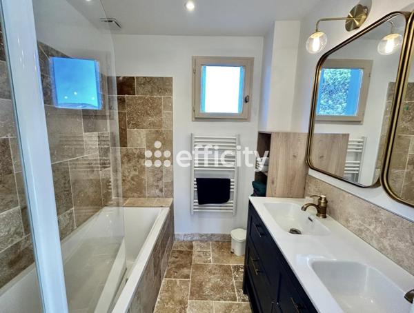 Maison
         4 pièces
        - 64 m² Bien prestige 599 000 € *