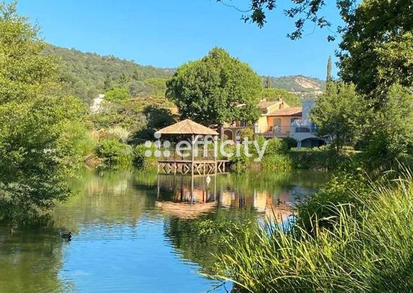 Maison
         4 pièces
        - 64 m² Bien prestige 599 000 € *