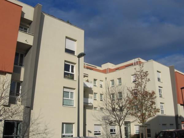 Appartement 3 pièces avec balcon et garage