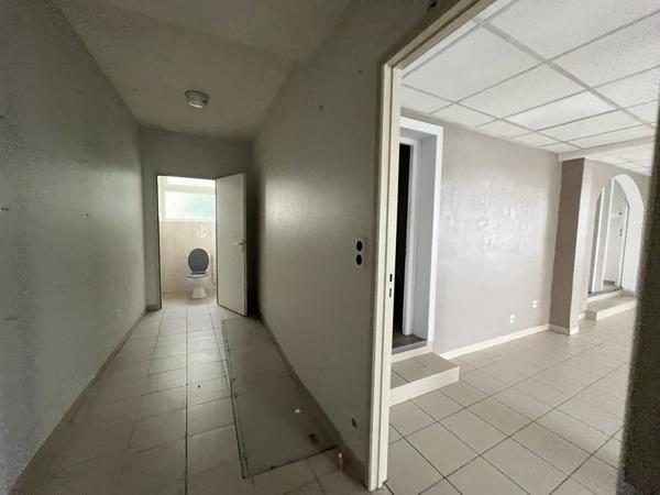 Local commercial à louer |  MONTPON MENESTEROL |  3 pièces | 83 m²