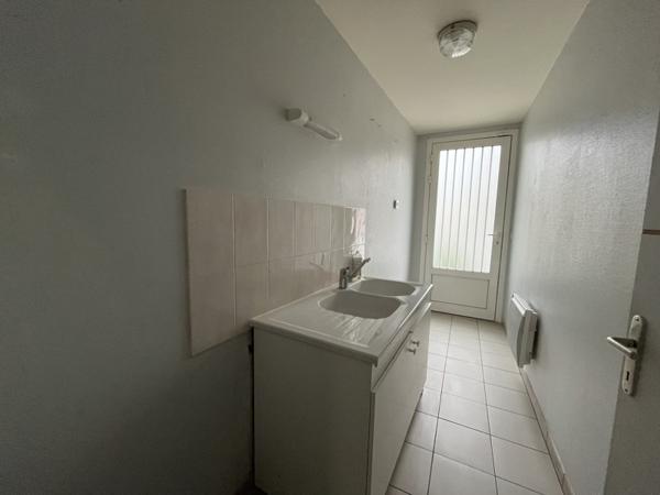 Local commercial à louer |  MONTPON MENESTEROL |  3 pièces | 83 m²