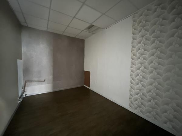 Local commercial à louer |  MONTPON MENESTEROL |  3 pièces | 83 m²