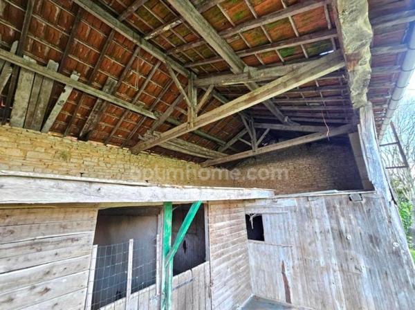 A vendre 🏠 PROJET RÉNO : MAISON en pierre (41 m² sur deux niveaux) + GRANGE (54 m²) INDÉPENDANTE, BRIE (16)
