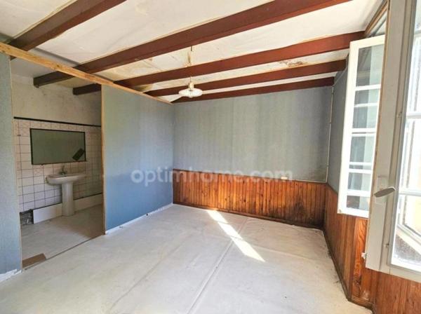 A vendre 🏠 PROJET RÉNO : MAISON en pierre (41 m² sur deux niveaux) + GRANGE (54 m²) INDÉPENDANTE, BRIE (16)