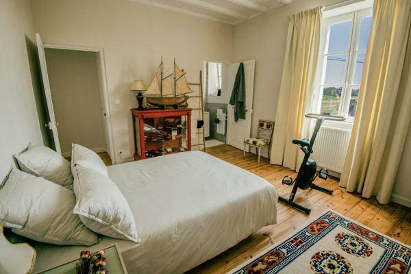 Maison de caractère les pieds dans l'eau
