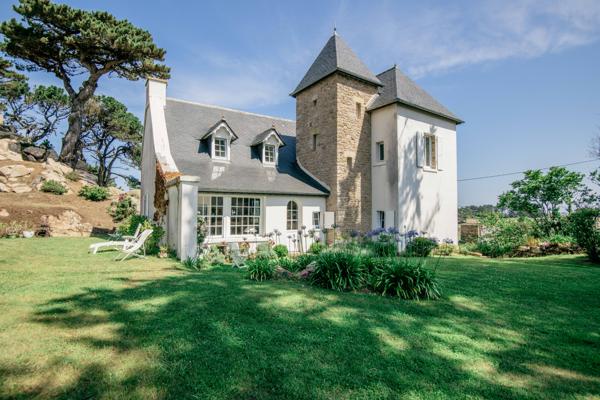 Maison de caractère les pieds dans l'eau