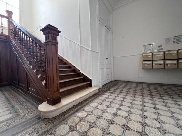 Appartement à vendre |  Rochefort |  1 pièce | 34 m²