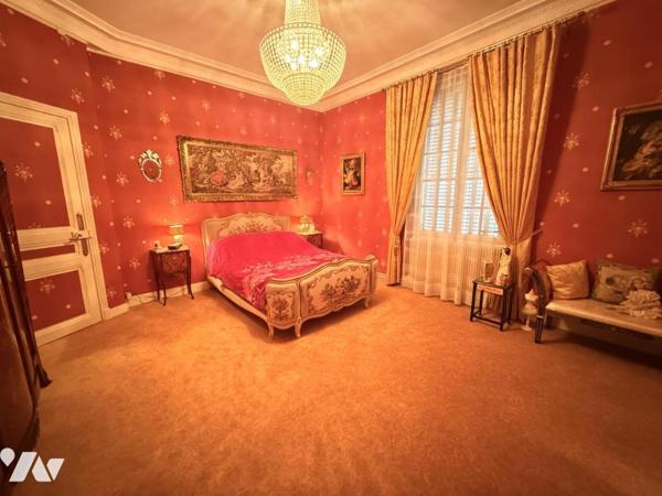 En EXCLUSIVITE MAISON DE MAITRE à 15 minutes d'Amiens