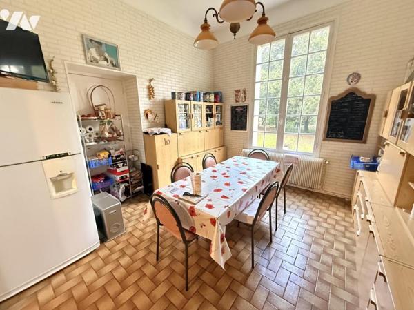 En EXCLUSIVITE MAISON DE MAITRE à 15 minutes d'Amiens