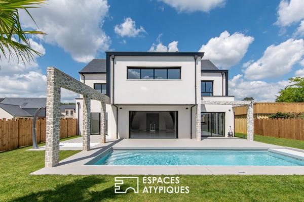 Élégante villa contemporaine avec piscine