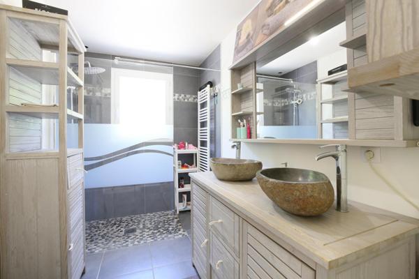 Belle maison contemporaine idéal pour famille