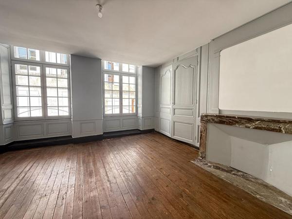 Immeuble Angouleme 3 pièce(s)