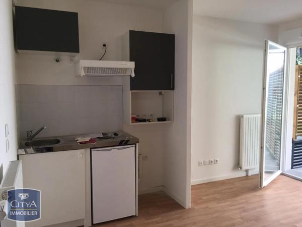 Appartement à louer 1 pièce 27.76m² Arpajon (91290)