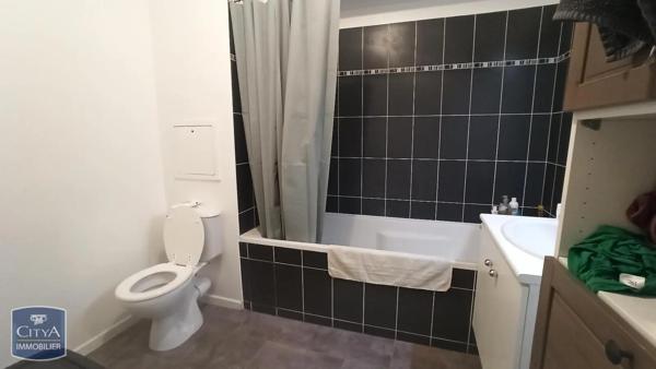 Appartement à louer 1 pièce 27.76m² Arpajon (91290)