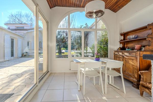 Mérignac La Glacière - Maison familiale lumineuse avec jardin, piscine et garage,