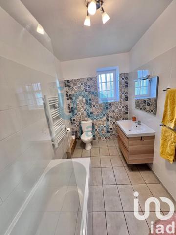 Maison à vendre 5 pièces 250 m² Charroux