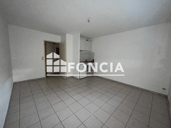 Location Studio 21.8 m² - 33 RUE DE SOLIGNAC Nancy 54000