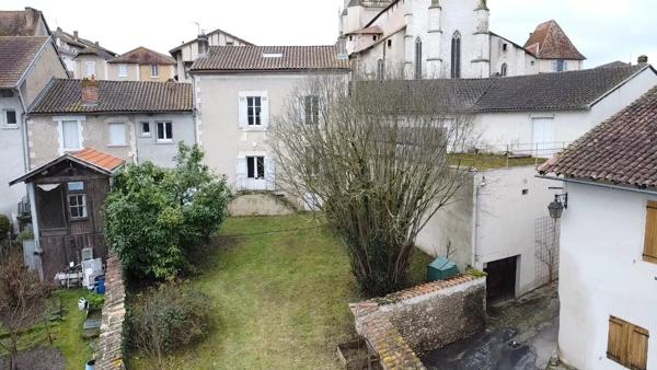 Vente Maison 7 pièces 156 m2 à Saint-Astier