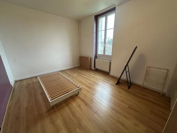 Vente Maison 7 pièces 156 m2 à Saint-Astier