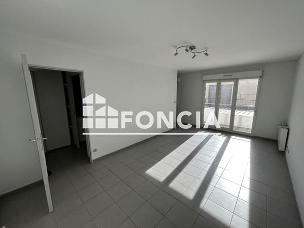 Location Studio 29.61 m² - 8 RUE PIERRE CHALNOT Nancy 54000